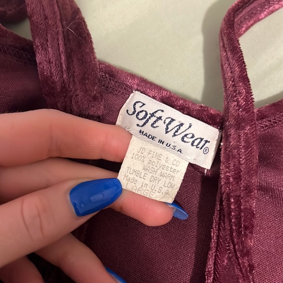 Velvet Slip Chemise - Burgundy - Picture 3 of 4